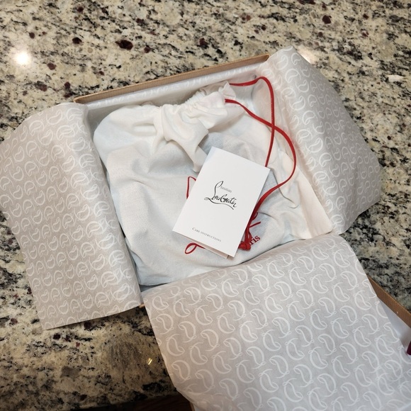 NEW Christian Louboutin Black Hardware and Black Snake Embossed Belt Size 85 - Picture 6 of 7